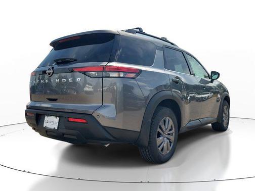 2025 Nissan Pathfinder SV FWD