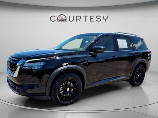 Black 2025 Nissan Pathfinder SL