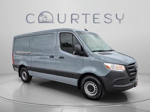 Selenite Gray Metallic 2024 Mercedes-Benz Sprinter 2500 144 WB