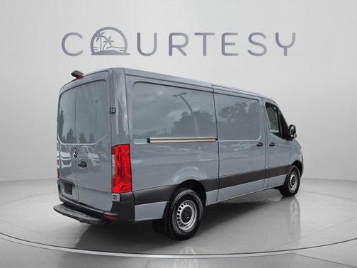 Selenite Gray Metallic 2024 Mercedes-Benz Sprinter 2500 144 WB
