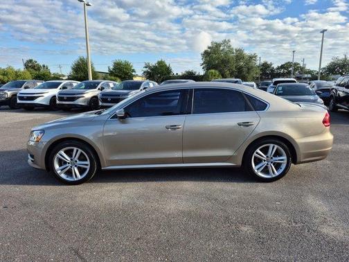 Titanium 2015 Volkswagen Passat 2.0L TDI SE