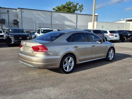 Titanium 2015 Volkswagen Passat 2.0L TDI SE