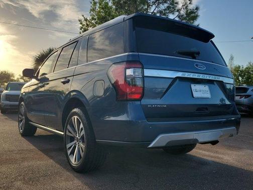 Blue 2020 Ford Expedition Platinum