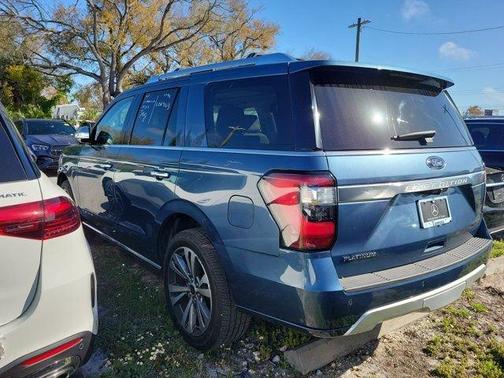 Blue 2020 Ford Expedition Platinum