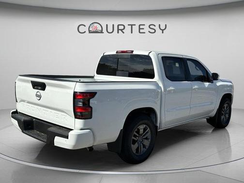 Glacier White 2026 Nissan Frontier SV