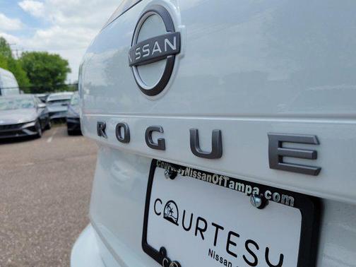 2025 Nissan Rogue S