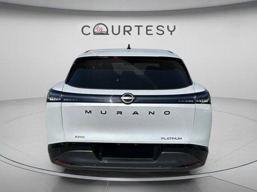 Everest White P 2026 Nissan Murano Platinum