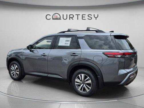 Gun Metallic 2026 Nissan Pathfinder SL