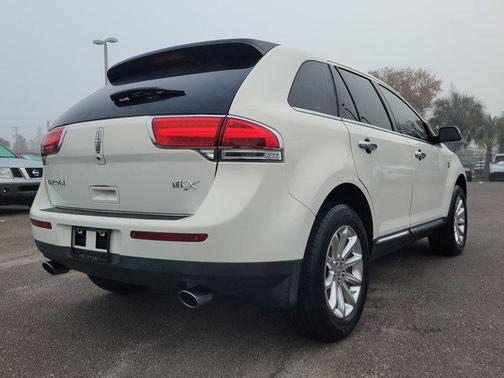 2013 Lincoln MKX Base