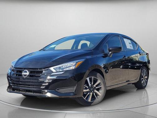Black 2025 Nissan Versa 1.6 SV