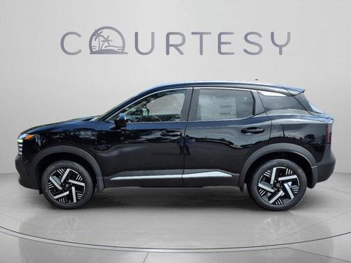 Super Black 2026 Nissan Kicks SV
