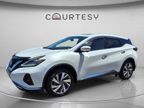 White 2019 Nissan Murano SL
