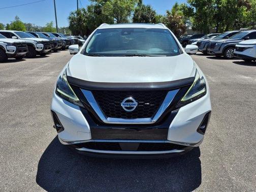White 2019 Nissan Murano SL