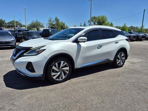 White 2019 Nissan Murano SL