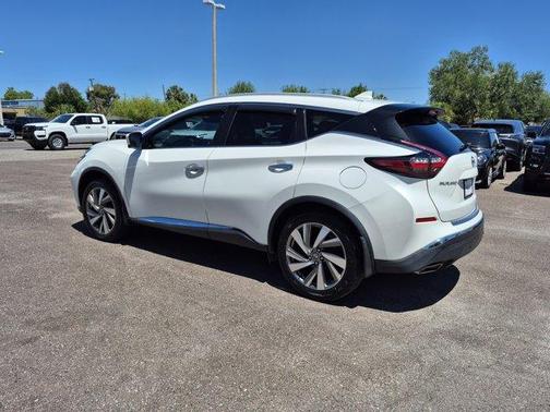 White 2019 Nissan Murano SL