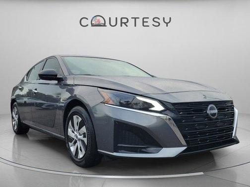 2025 Nissan Altima S