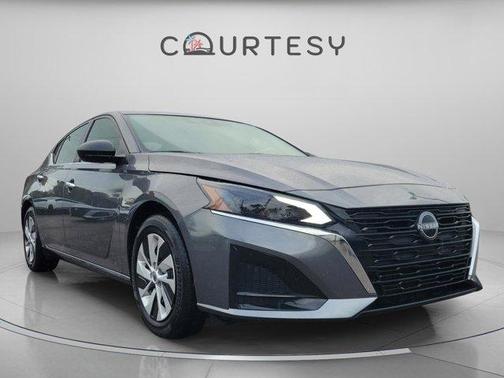 2025 Nissan Altima S