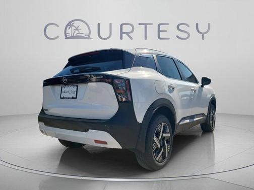 Fresh Powder 2026 Nissan Kicks SV