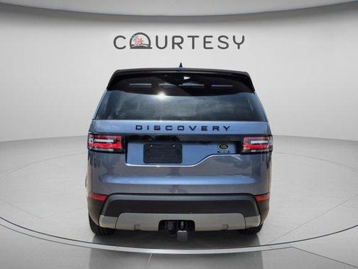Byron Blue 2018 Land Rover Discovery HSE LUXURY