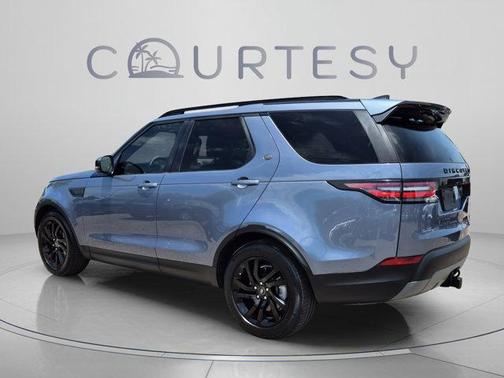 Byron Blue 2018 Land Rover Discovery HSE LUXURY