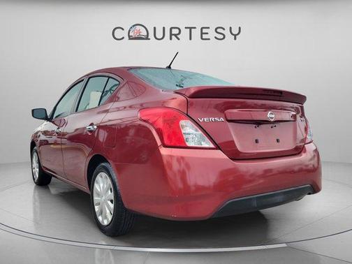 2017 Nissan Versa 1.6 SV