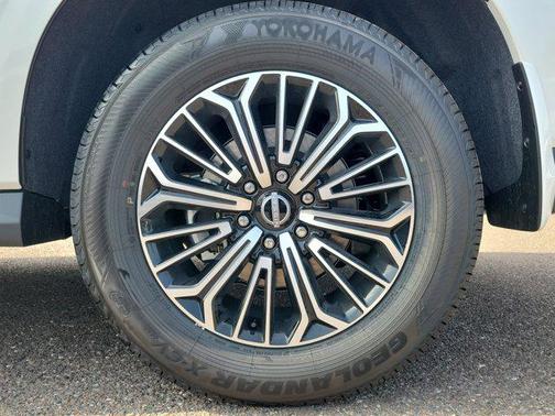2025 Nissan Armada SL 4WD