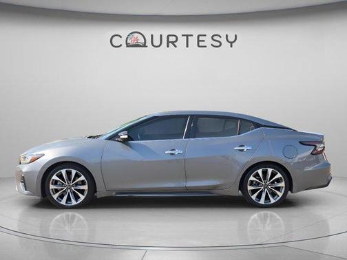 Gun Metallic 2023 Nissan Maxima Platinum