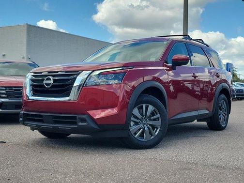 2023 Nissan Pathfinder SV