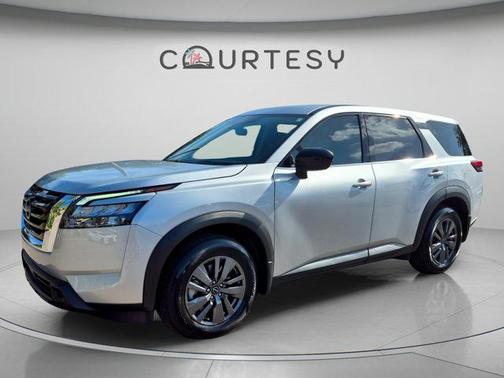 Brilliant Silver Metallic 2025 Nissan Pathfinder S
