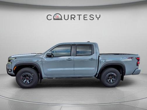 Boulder Gray Pearl 2026 Nissan Frontier PRO-4X