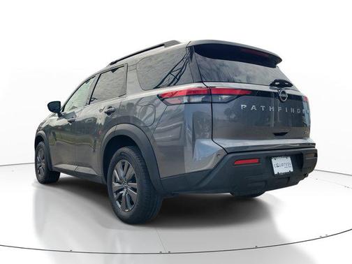 2024 Nissan Pathfinder SV FWD