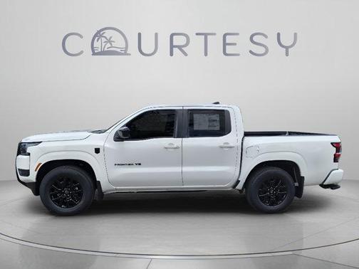 Glacier White 2027 Nissan Frontier SV