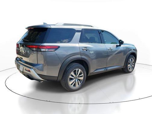 2025 Nissan Pathfinder SL FWD