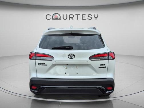 Pearl 2024 Toyota Corolla Cross Hybrid S