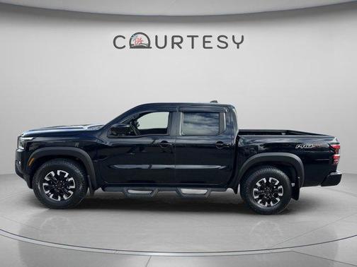 Black 2024 Nissan Frontier PRO-X