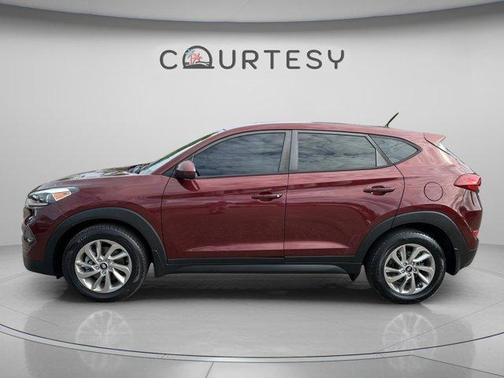 Ruby Wine 2017 Hyundai TUCSON SE