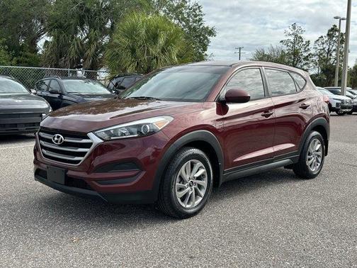 Ruby Wine 2017 Hyundai TUCSON SE