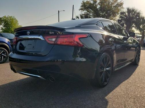 Black 2017 Nissan Maxima 3.5 SR