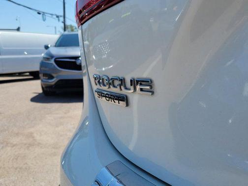 2021 Nissan Rogue Sport SL