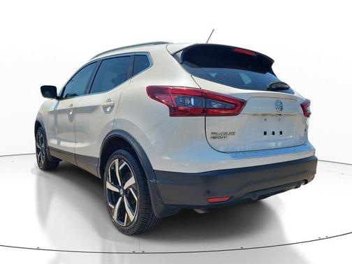 2021 Nissan Rogue Sport SL