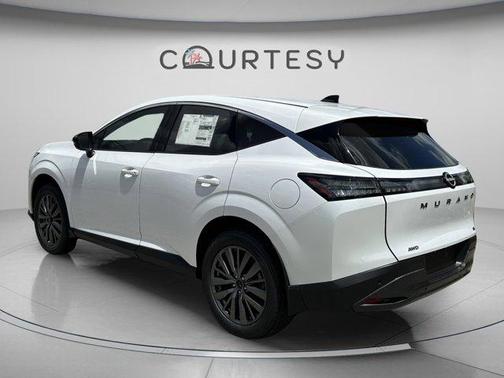 Everest White P 2026 Nissan Murano SL