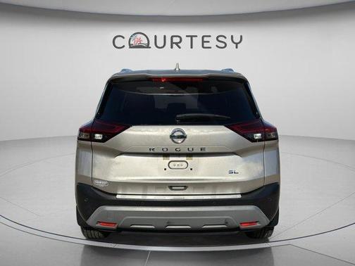 Champagne Silver 2021 Nissan Rogue SL