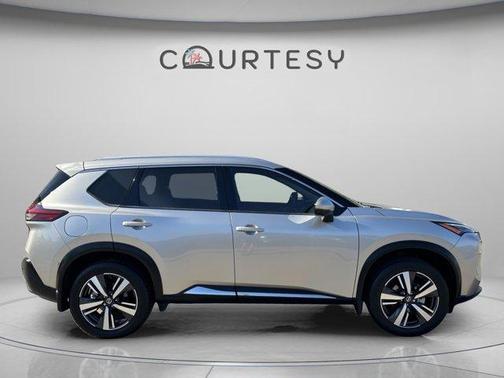 Champagne Silver 2021 Nissan Rogue SL