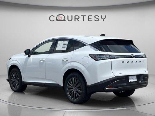 Everest White P 2026 Nissan Murano SL