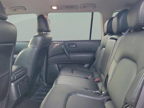 2022 Nissan Armada SV