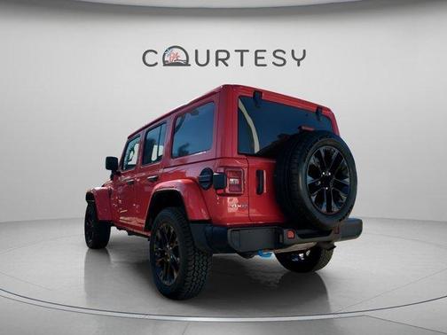 2024 Jeep Wrangler 4xe Sahara