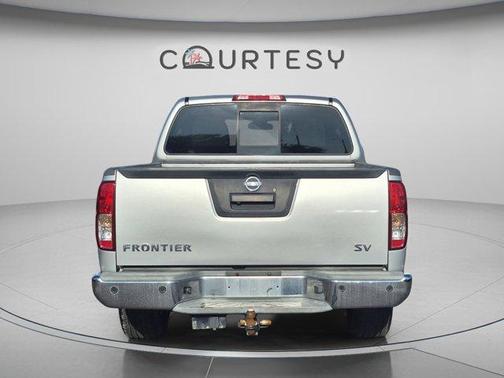 Brilliant Silver 2014 Nissan Frontier SV