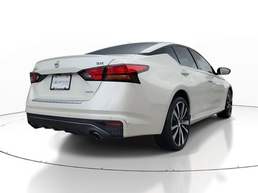 2020 Nissan Altima 2.5 SR