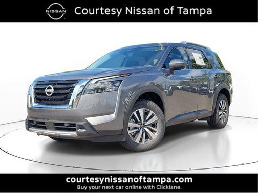 2025 Nissan Pathfinder SL FWD