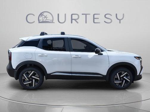 Fresh Powder 2027 Nissan Kicks SV
